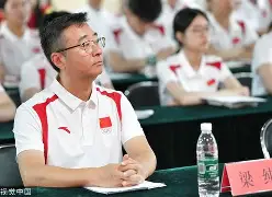 摔跤赛场再起风云：姑苏赤兔队惊险晋级皖南火箭队，赛场气氛火爆精神属性拉满的简单介绍