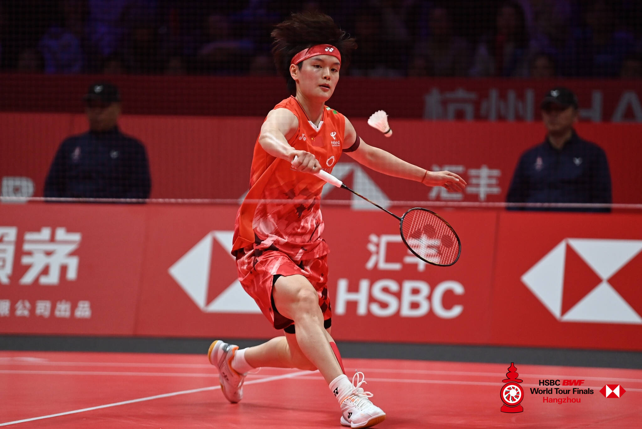 竞技宝电竞- 羽毛球巡回赛掀起高潮，嵩山白虎队翻盘荆楚天狼队，战至最后一刻——观赏性拉满