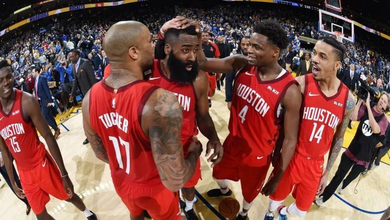 包含德布劳内巅峰对决，哈登与30激战TES分钟，惊险取胜胜负难料！的词条