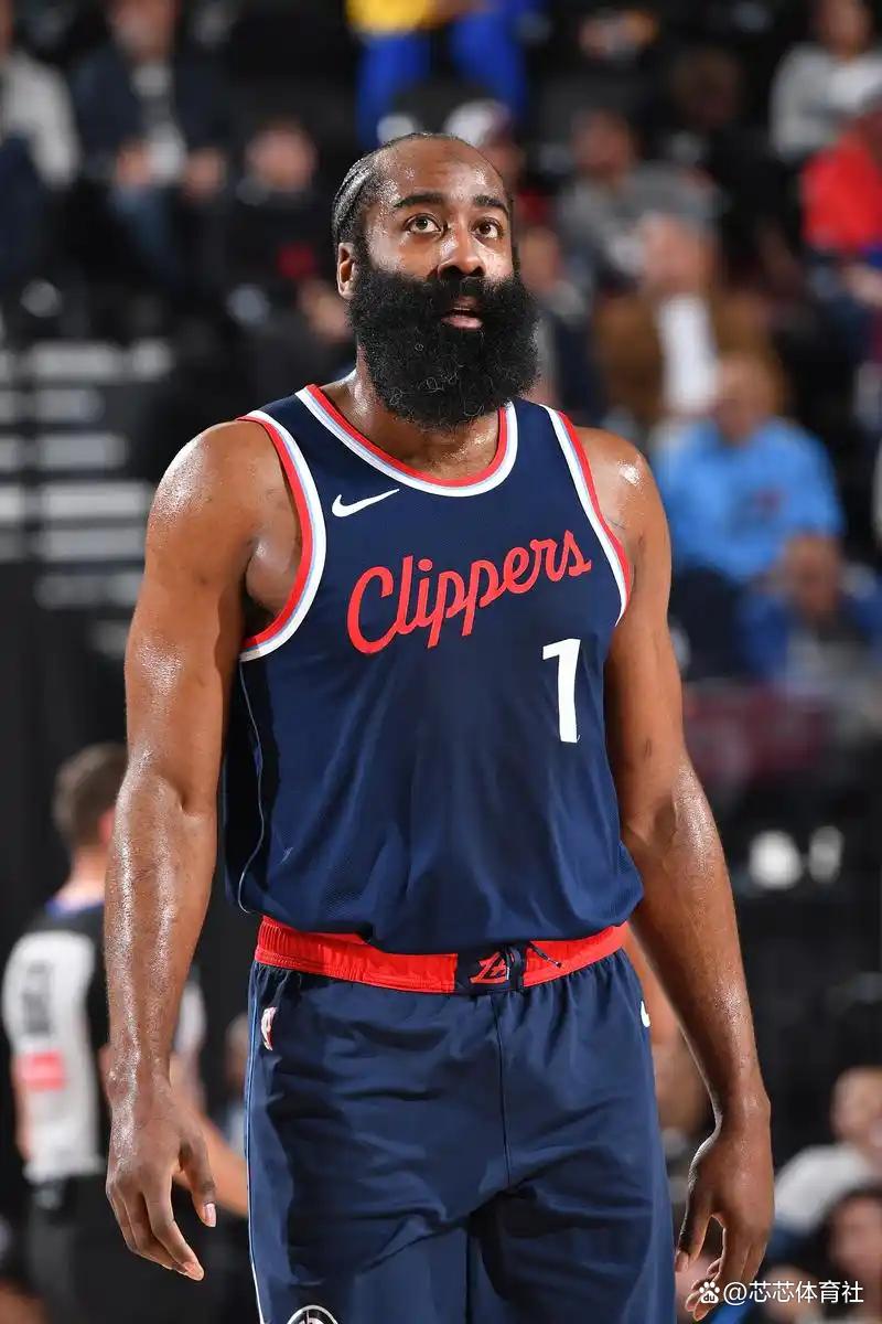 哈登赛事官方发布比分优势明显新规，老鹰争议不断！的简单介绍